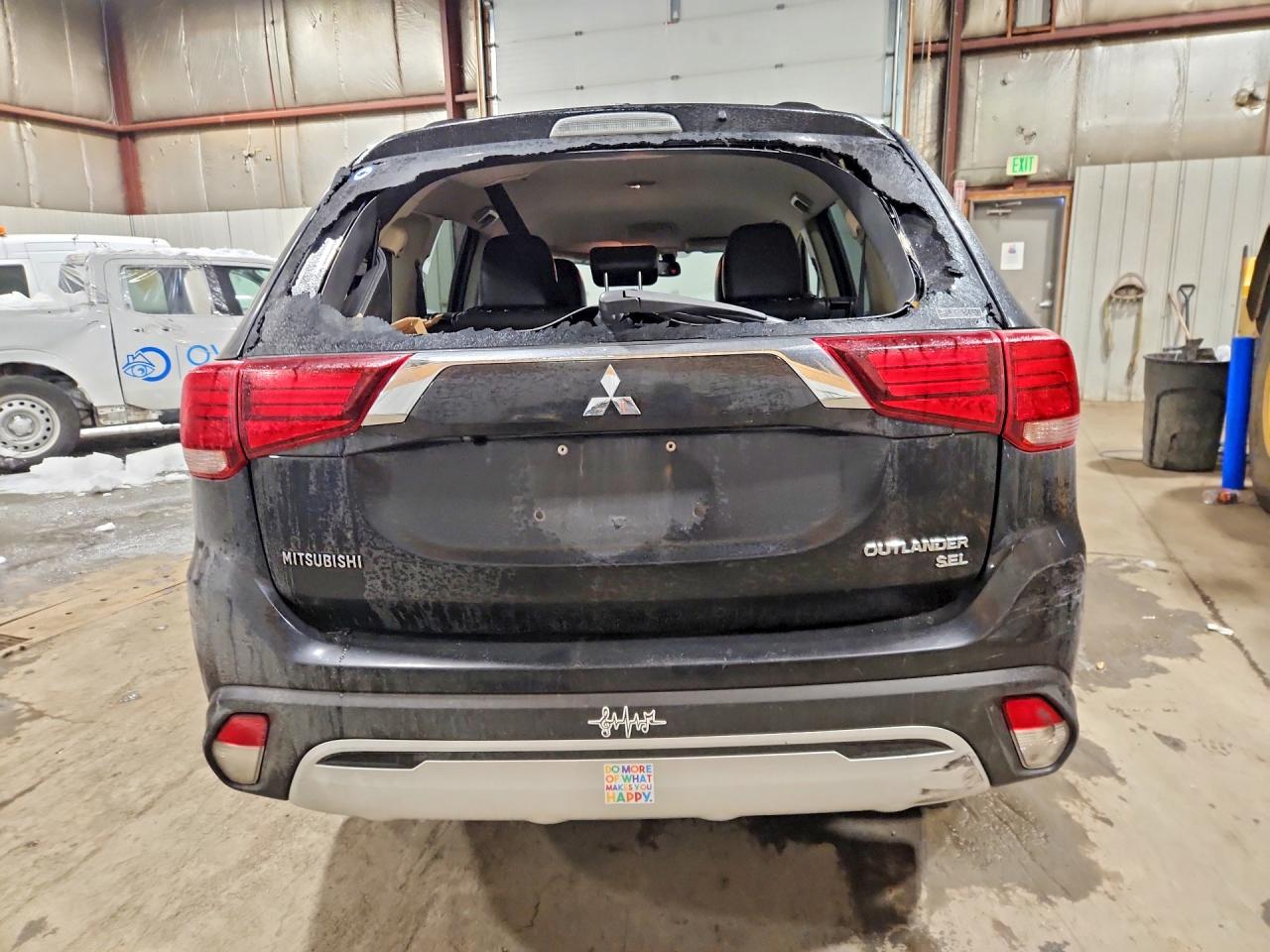 2019 MITSUBISHI OUTLANDER SE photo 16