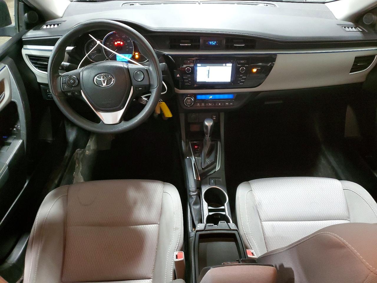 2014 TOYOTA COROLLA LE photo 8