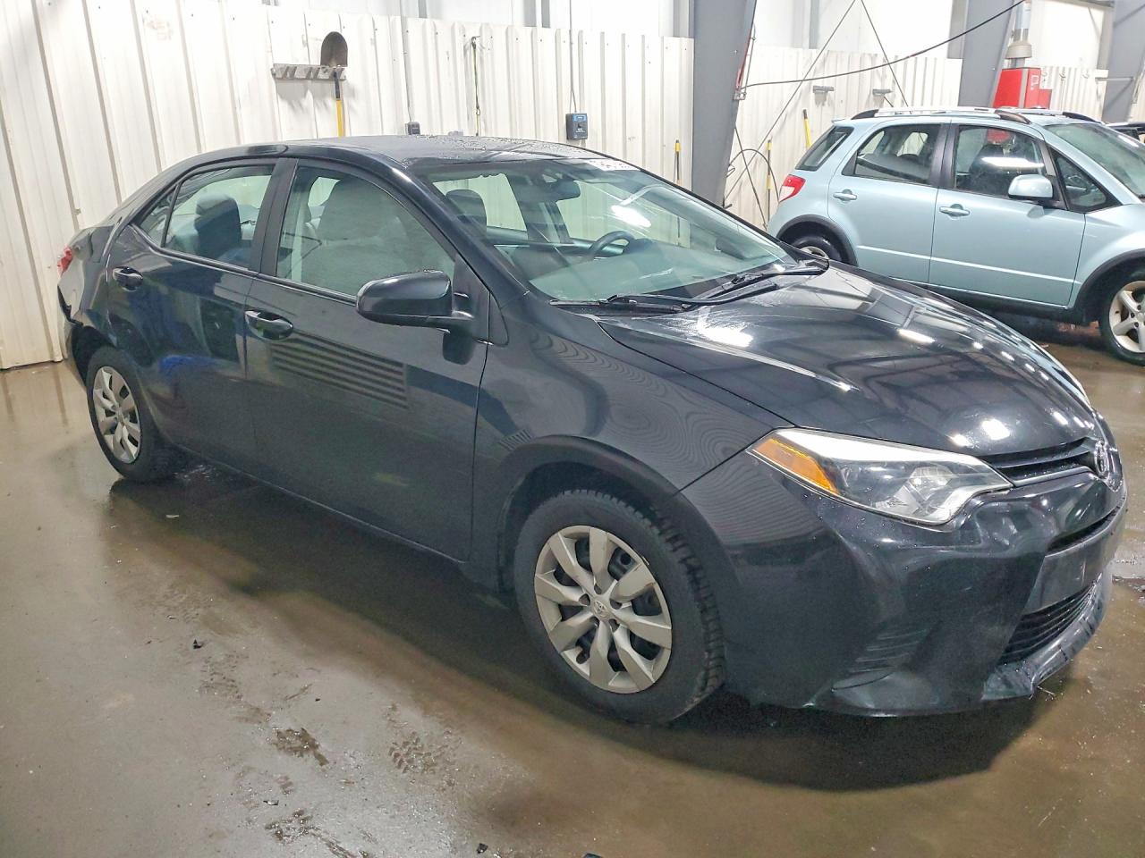 2014 TOYOTA COROLLA LE photo 4