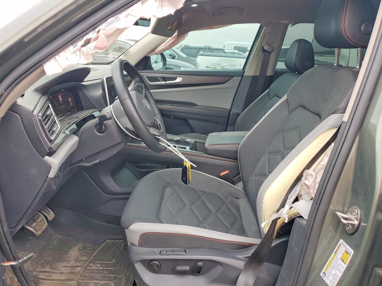 2024 VOLKSWAGEN ATLAS PEAK EDITION photo 13
