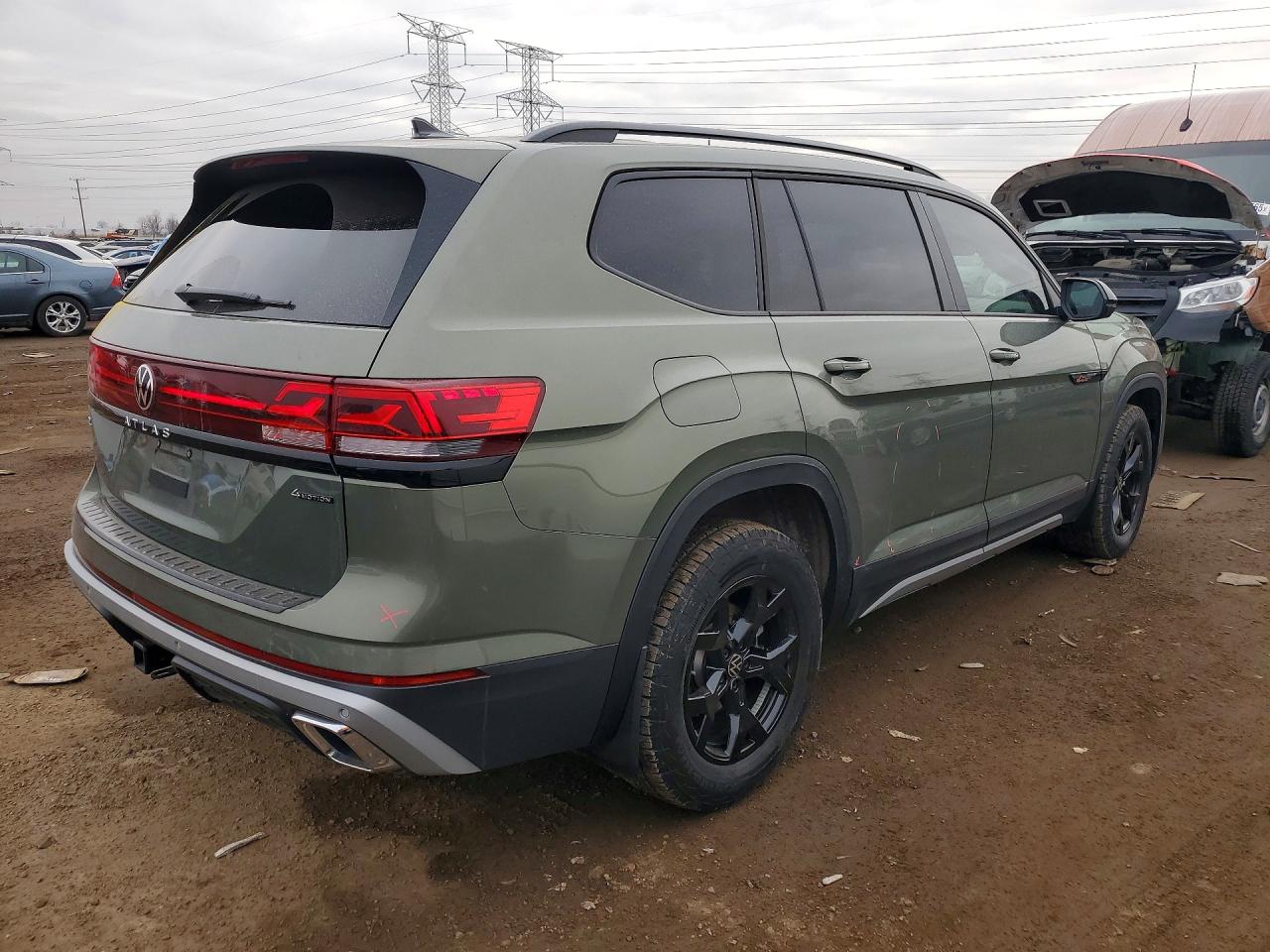 2024 VOLKSWAGEN ATLAS PEAK EDITION photo 5