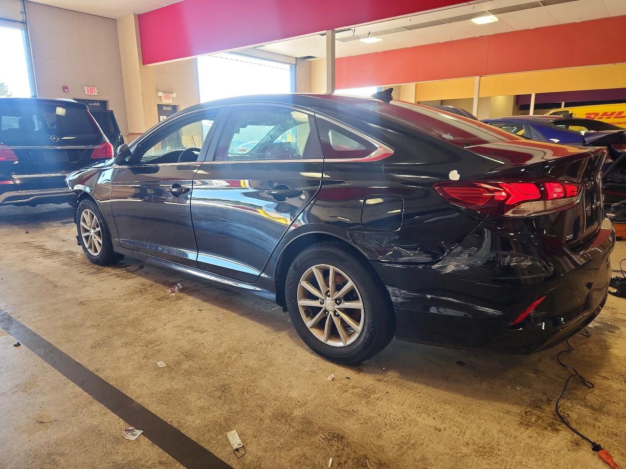 2018 HYUNDAI SONATA SE photo 3