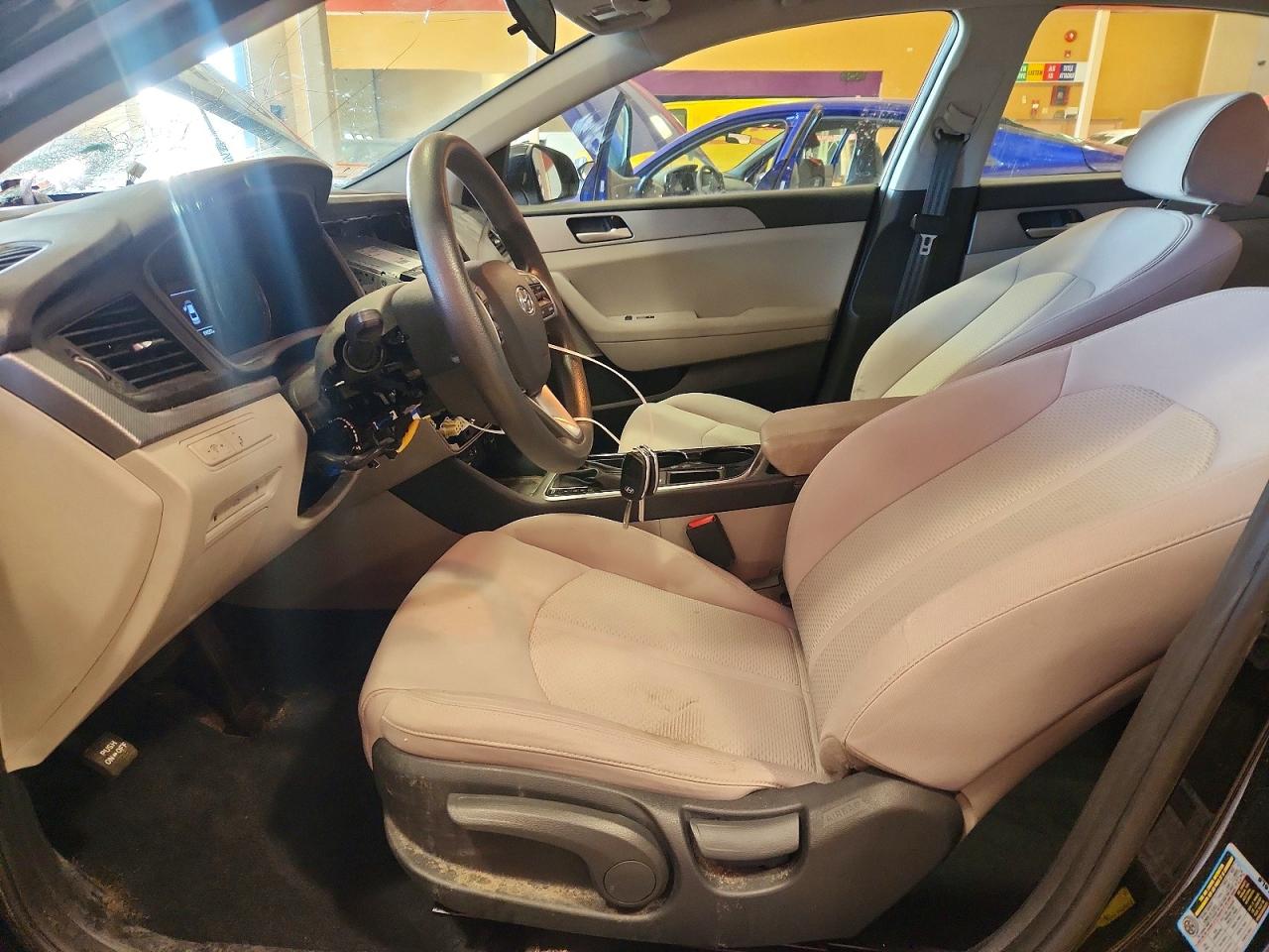 2018 HYUNDAI SONATA SE photo 13