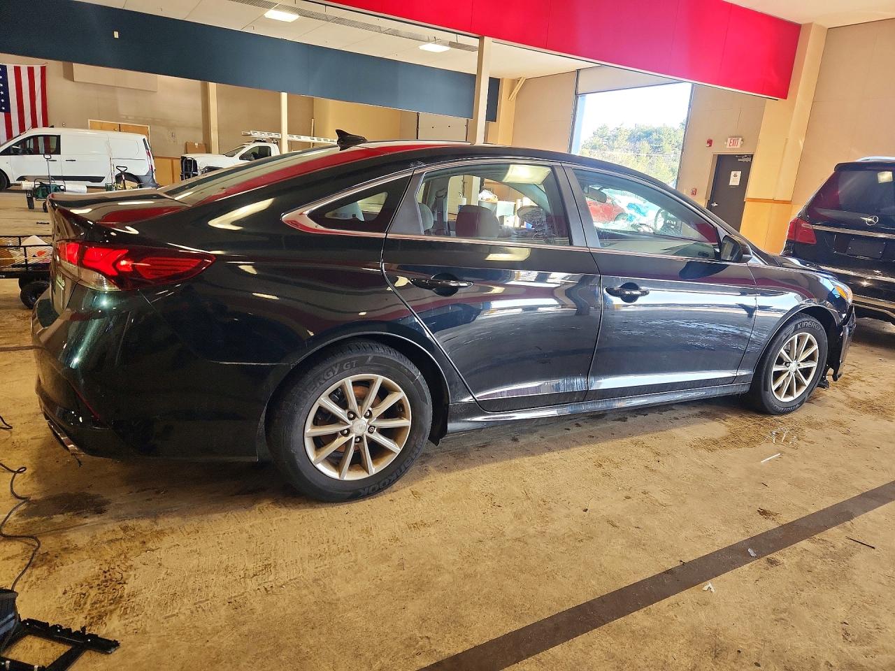 2018 HYUNDAI SONATA SE photo 5