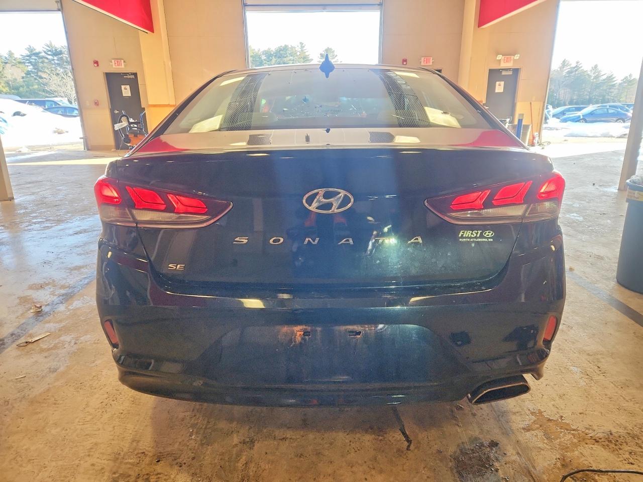 2018 HYUNDAI SONATA SE photo 11