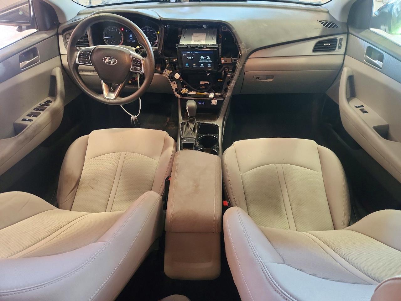 2018 HYUNDAI SONATA SE photo 15