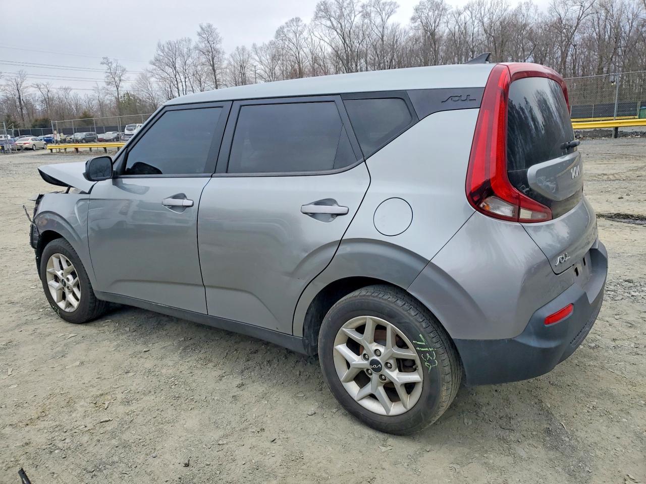 2022 KIA SOUL LX photo 4