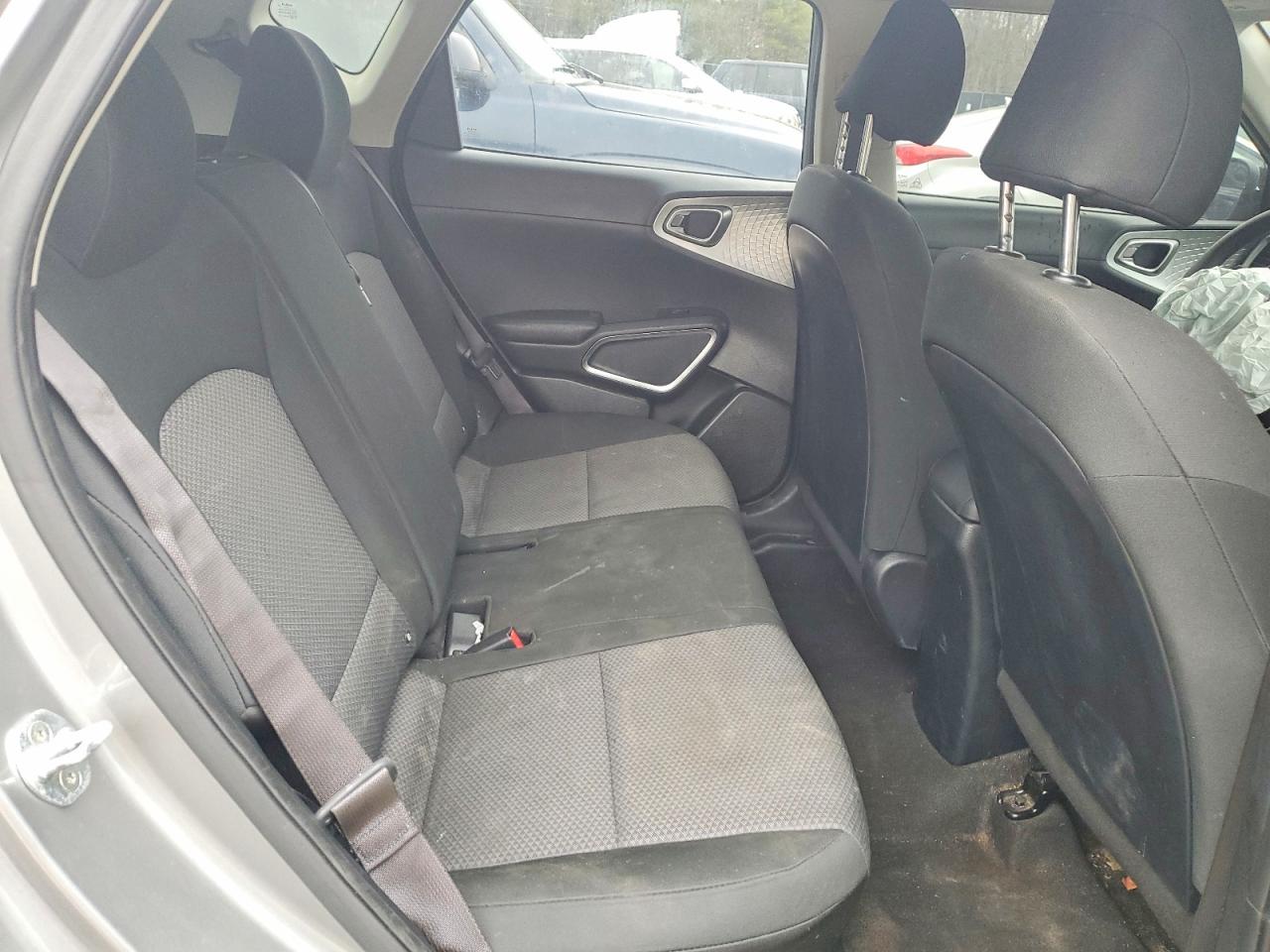 2022 KIA SOUL LX photo 28