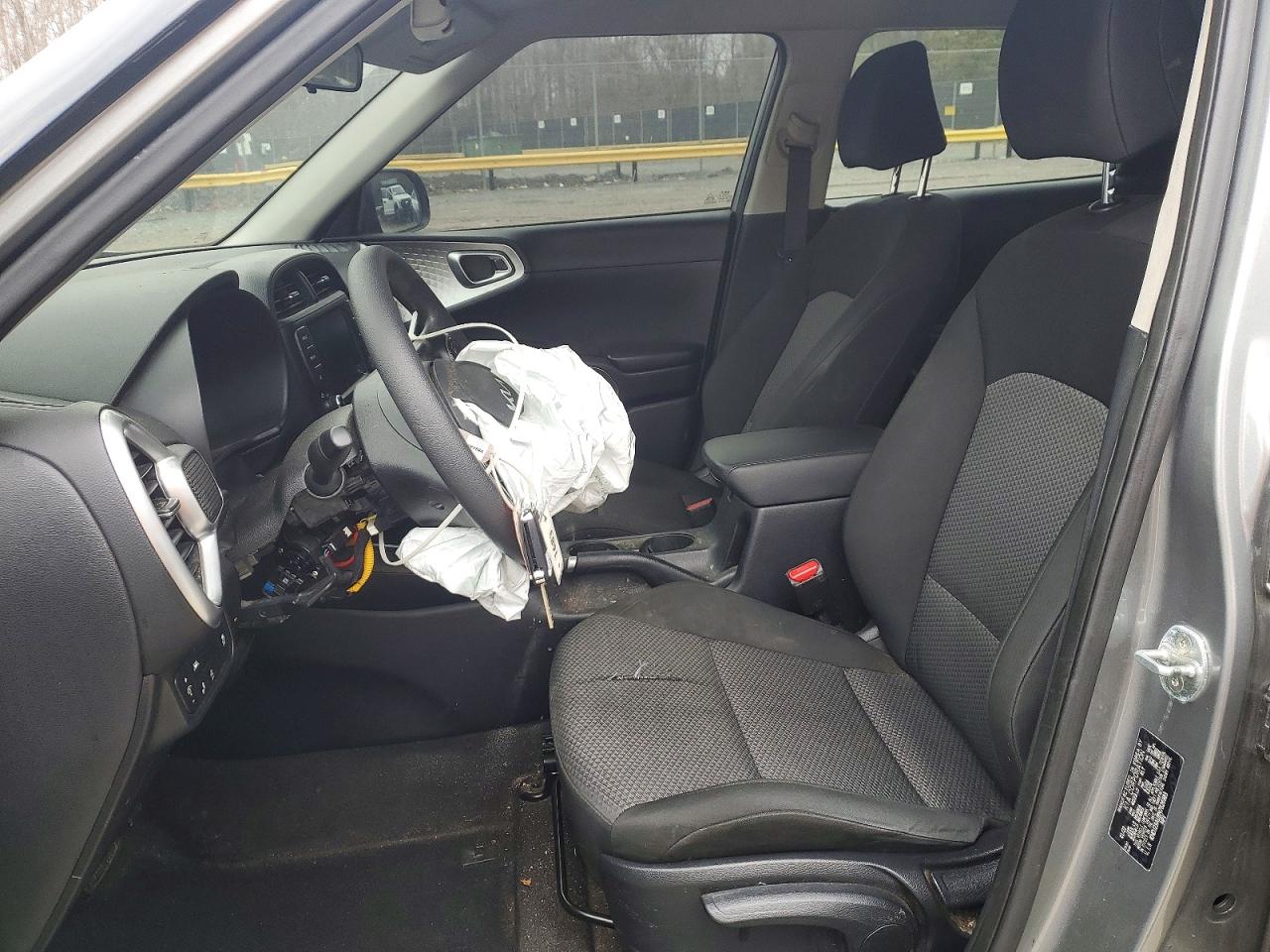 2022 KIA SOUL LX photo 19