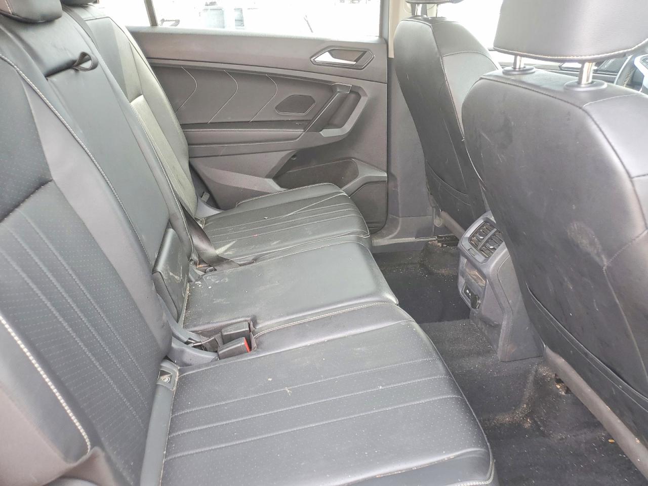 2024 VOLKSWAGEN TIGUAN SE photo 21