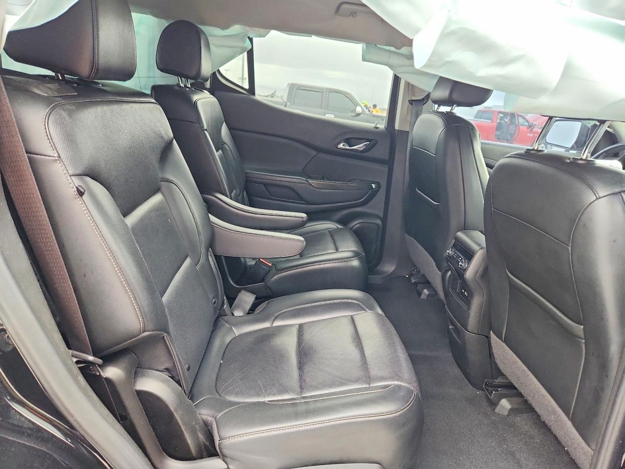 2021 GMC ACADIA photo 28