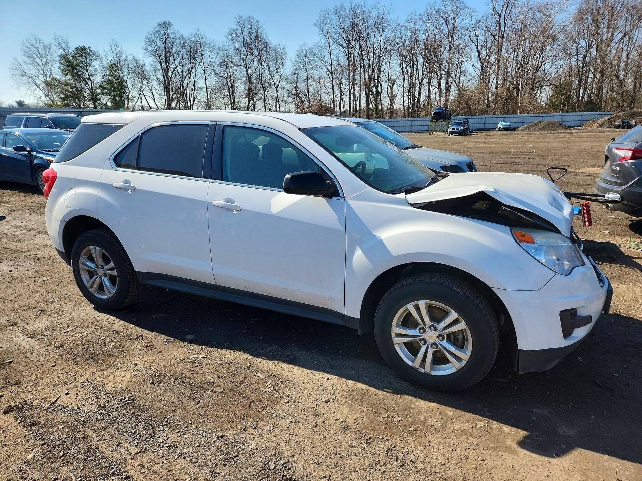2015 CHEVROLET EQUINOX LS photo 4