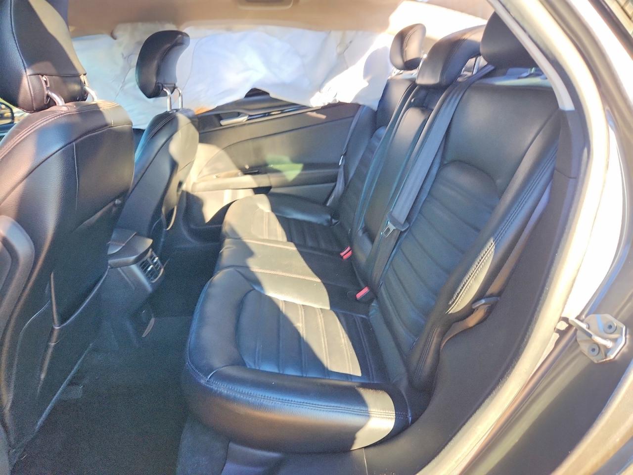2013 FORD FUSION SE photo 28