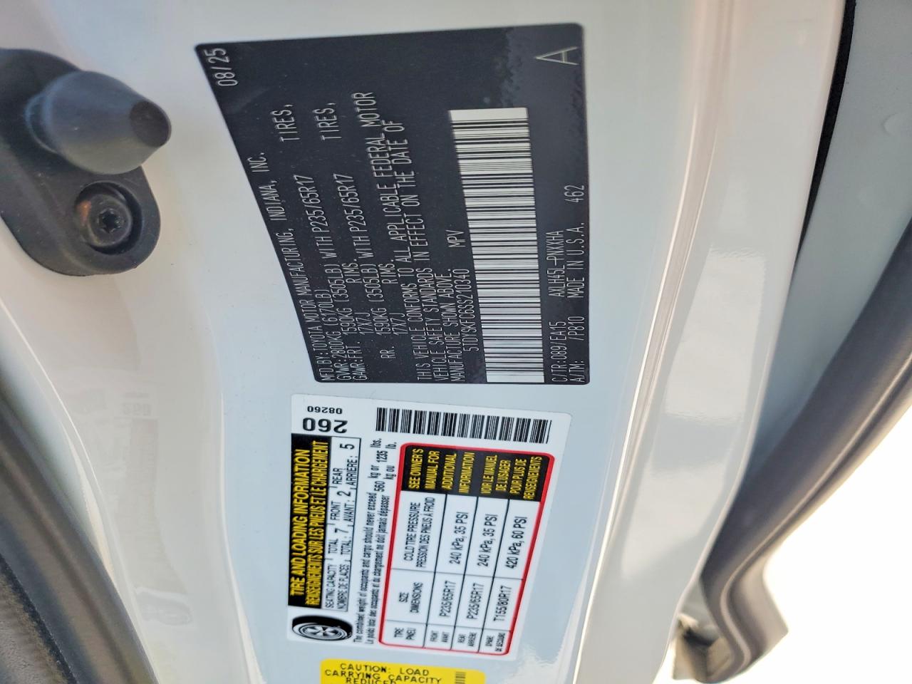 2025 TOYOTA SIENNA XLE 7-PASSENGER photo 13