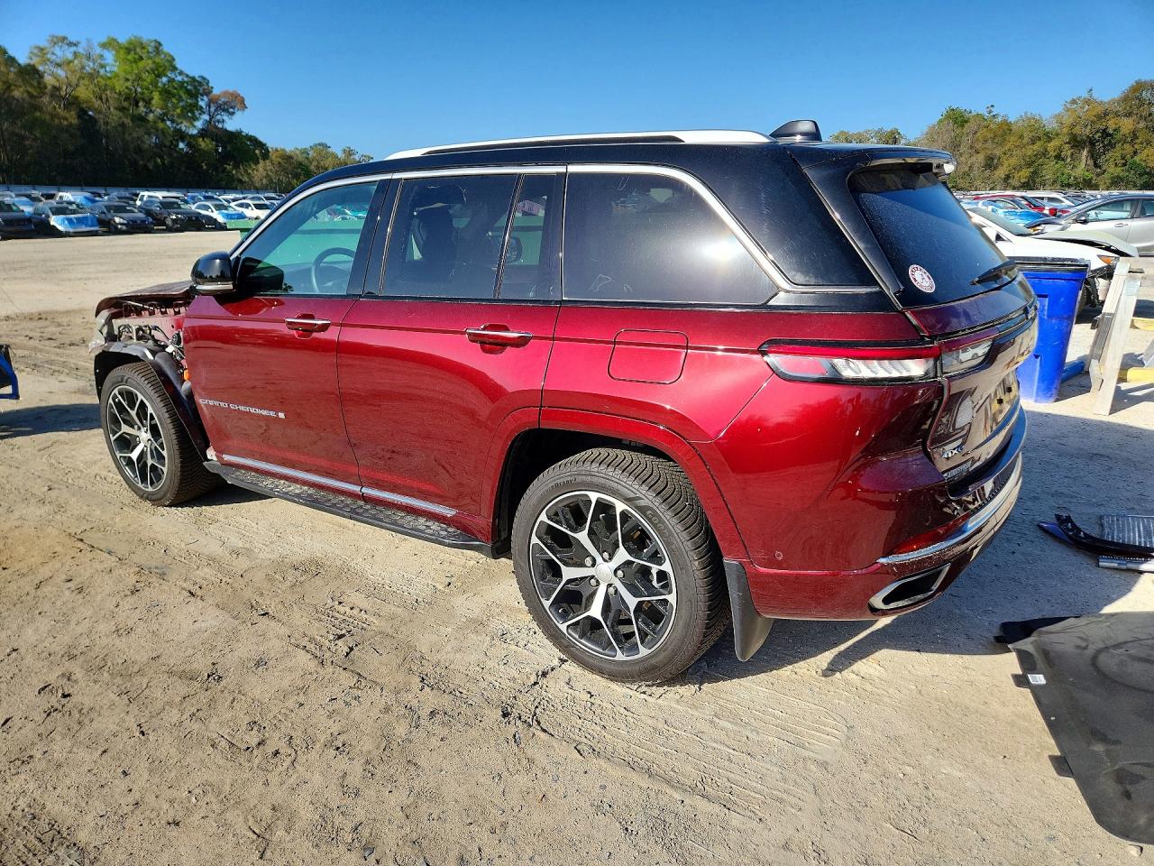 2022 JEEP GRAND CHEROKEE SUMMIT 4XE photo 2