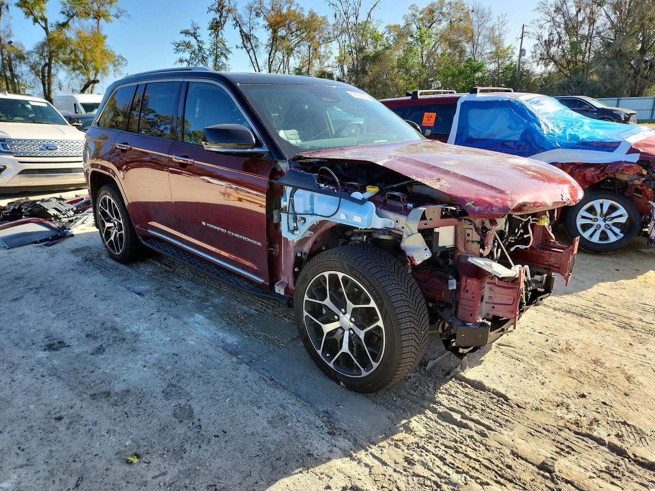 2022 JEEP GRAND CHEROKEE SUMMIT 4XE photo 4