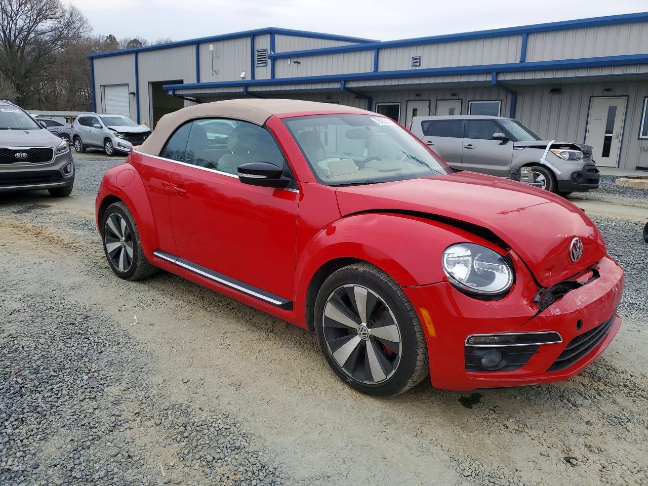 2013 VOLKSWAGEN BEETLE TURBO photo 4