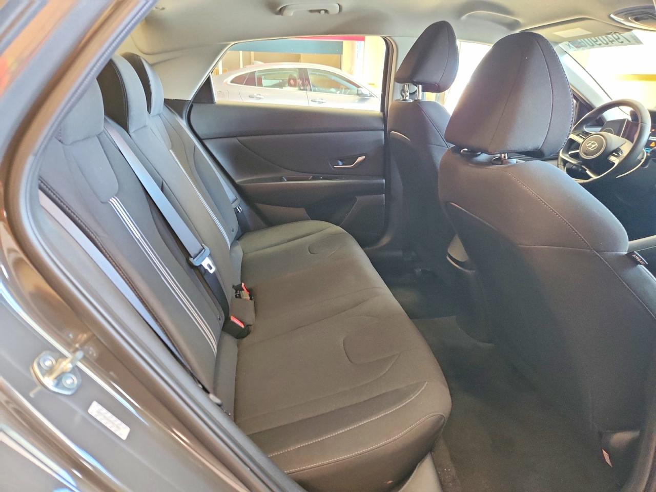2023 HYUNDAI ELANTRA SEL photo 19
