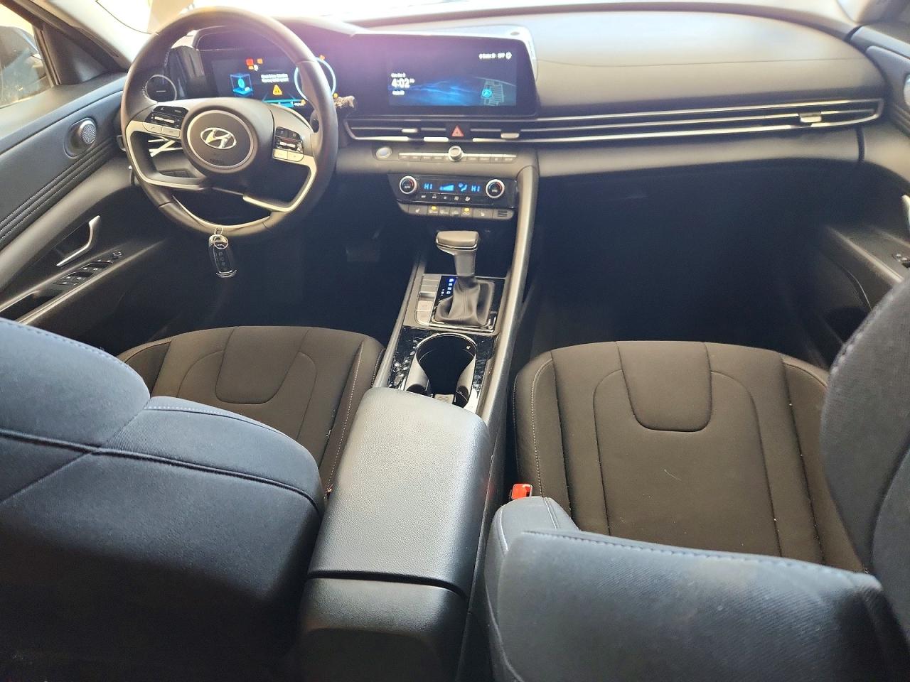 2023 HYUNDAI ELANTRA SEL photo 15