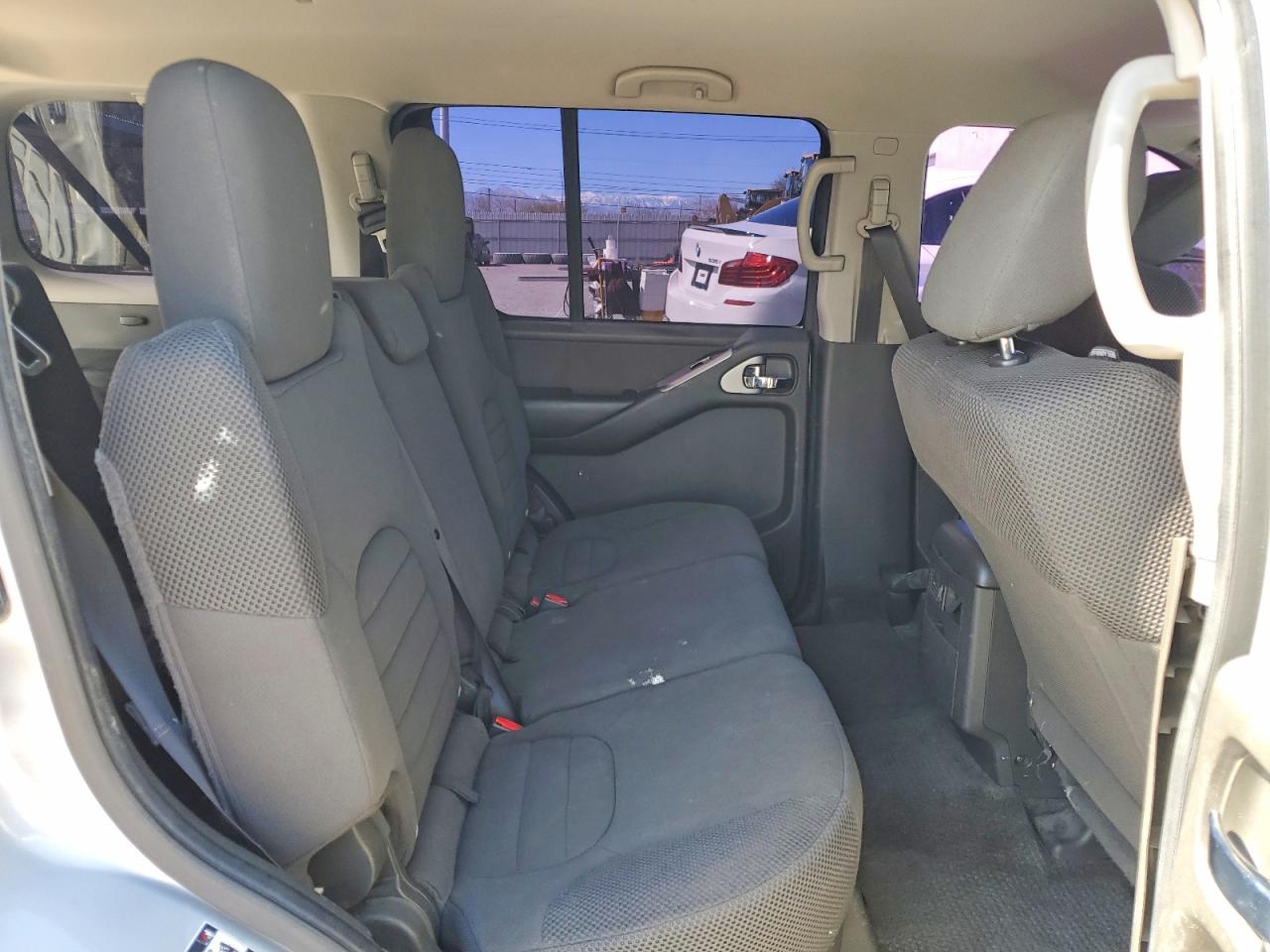 2012 NISSAN PATHFINDER S photo 21