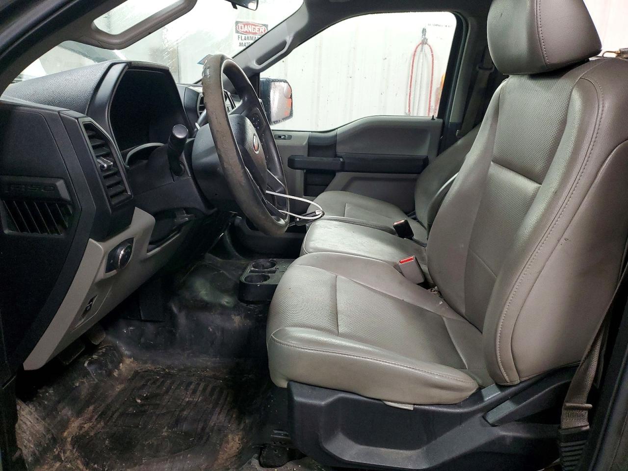 2017 FORD F150 photo 7