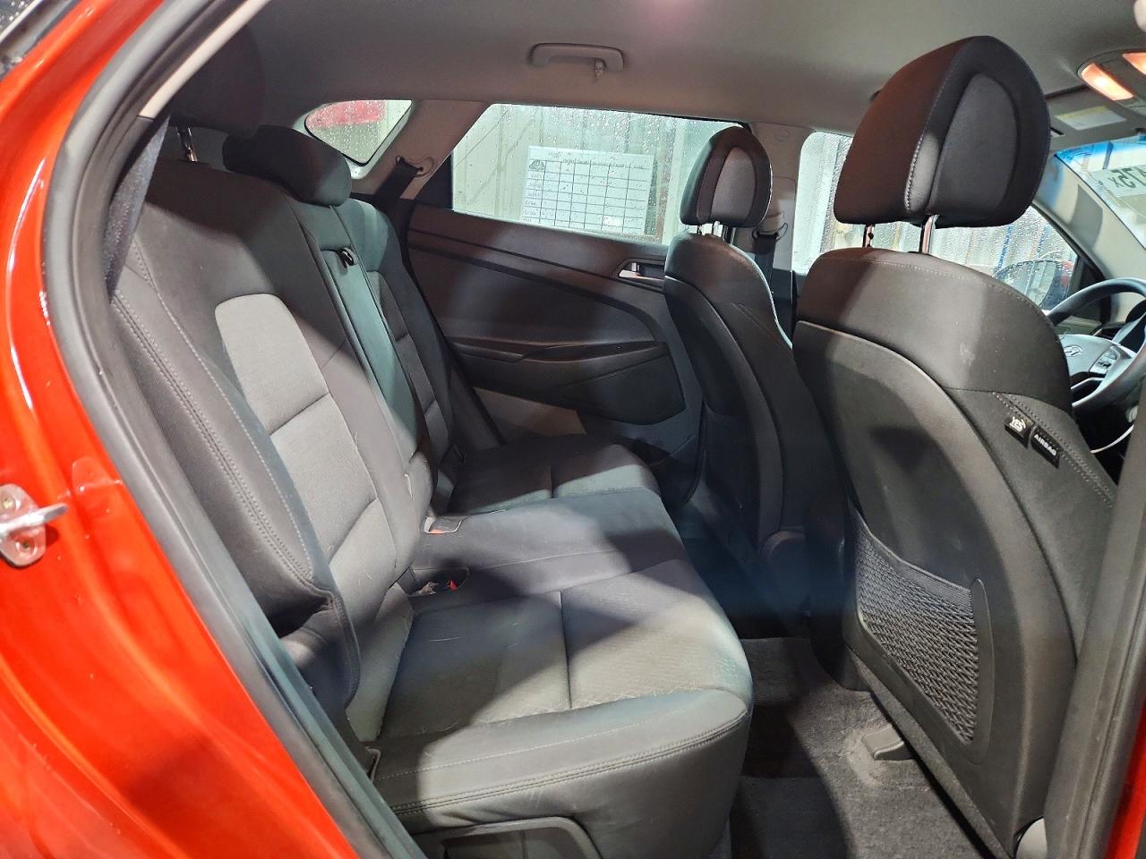2017 HYUNDAI TUCSON SE photo 11