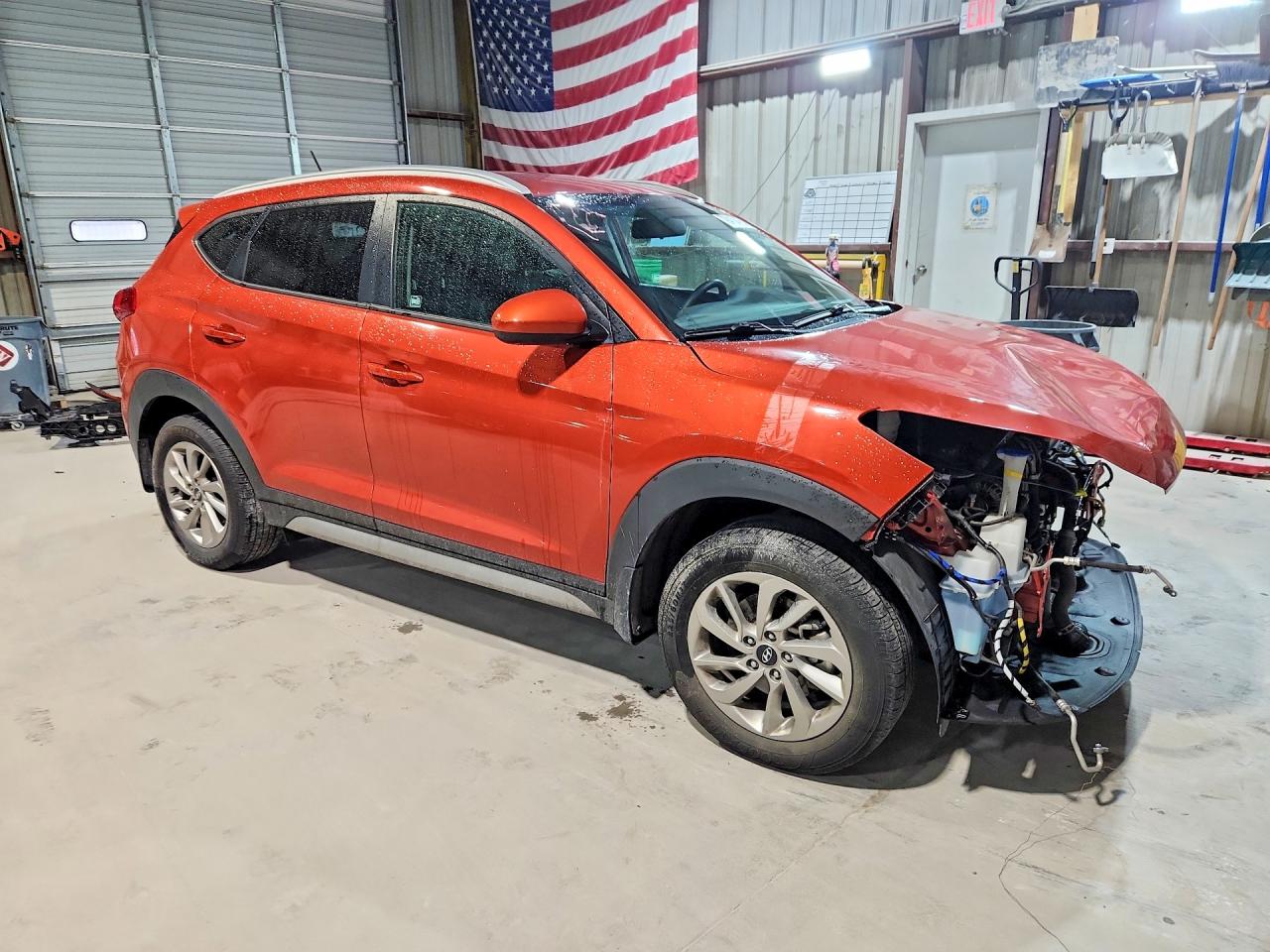 2017 HYUNDAI TUCSON SE photo 4