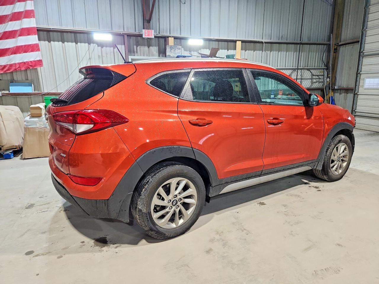 2017 HYUNDAI TUCSON SE photo 3