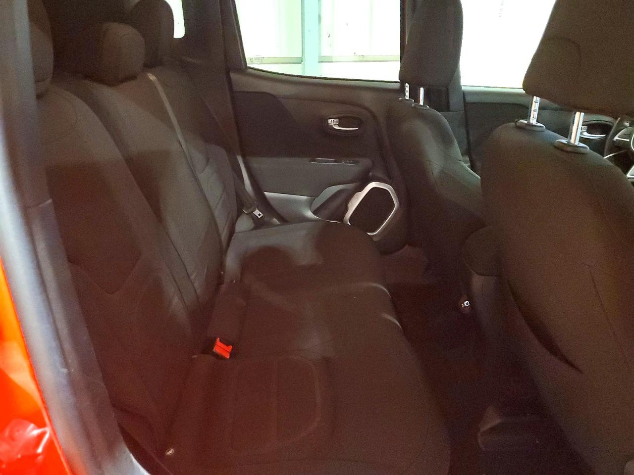 2019 JEEP RENEGADE LATITUDE photo 11