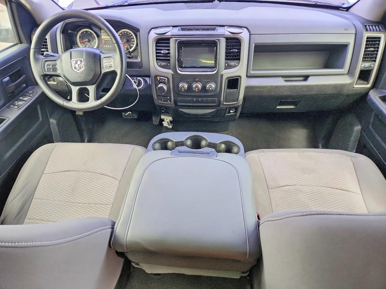 2014 RAM 1500 ST photo 8