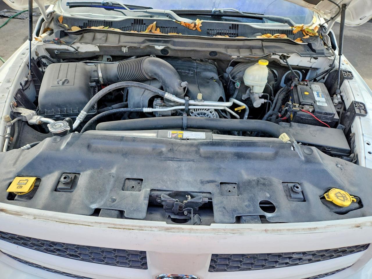 2014 RAM 1500 ST photo 11