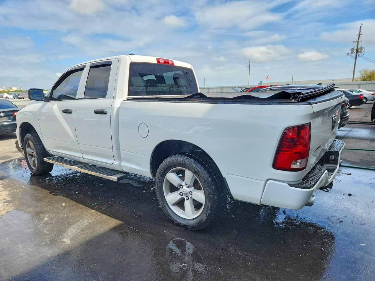 2014 RAM 1500 ST photo 2