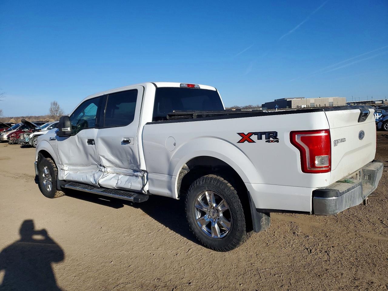 2017 FORD F150 SUPERCREW photo 2