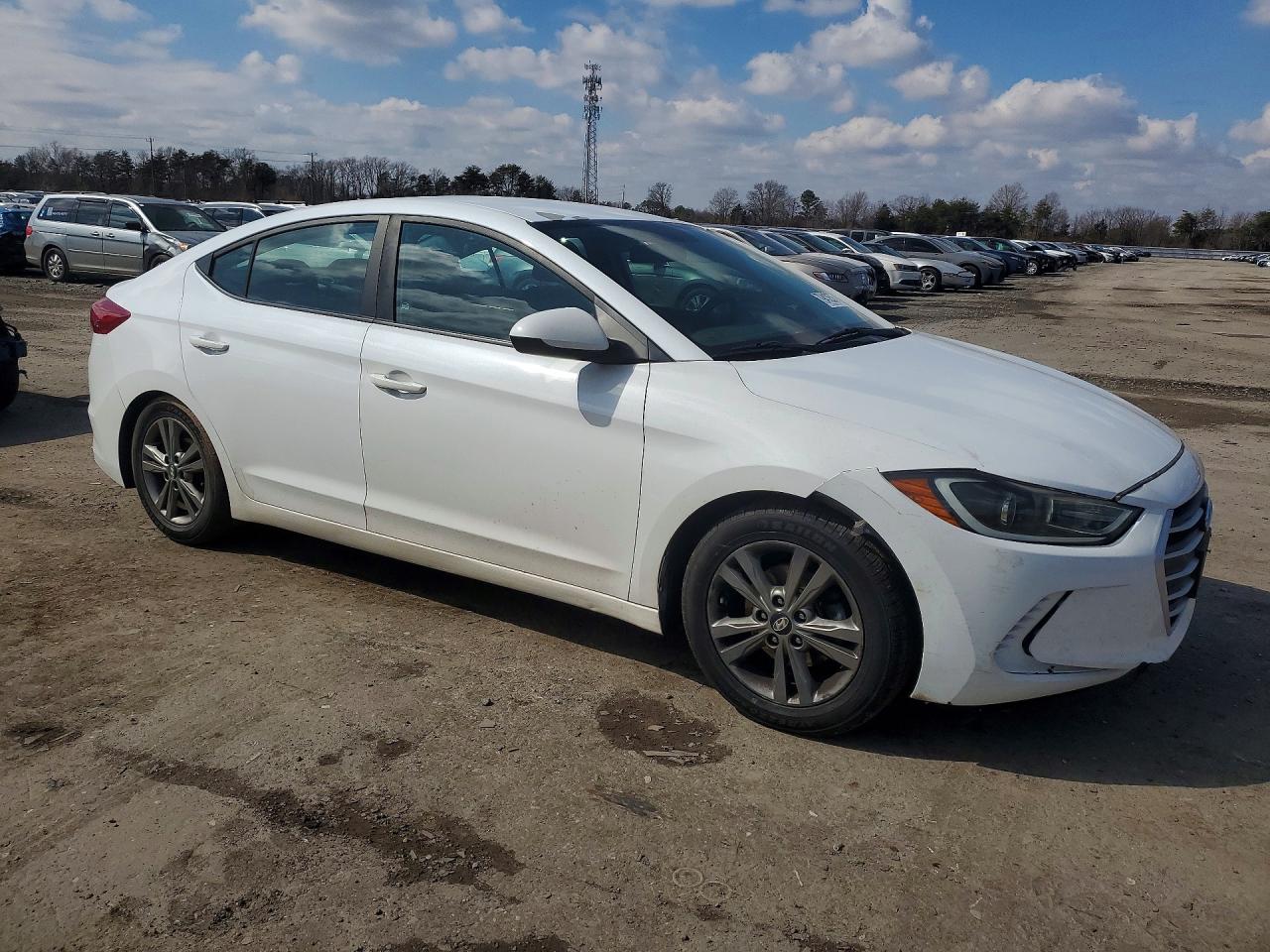 2018 HYUNDAI ELANTRA SEL photo 7