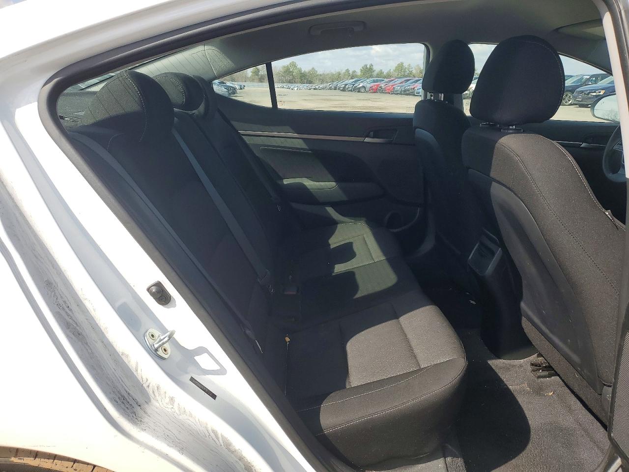 2018 HYUNDAI ELANTRA SEL photo 19
