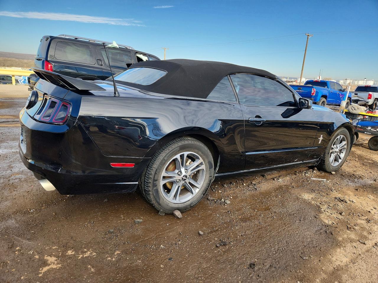2014 FORD MUSTANG photo 5