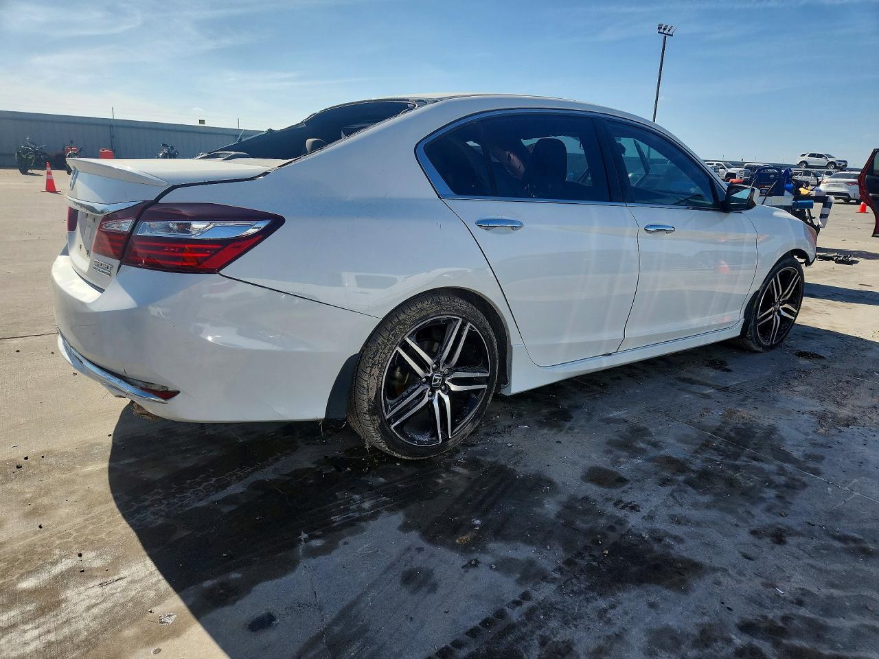 2017 HONDA ACCORD SPORT SPECIAL EDITION photo 3