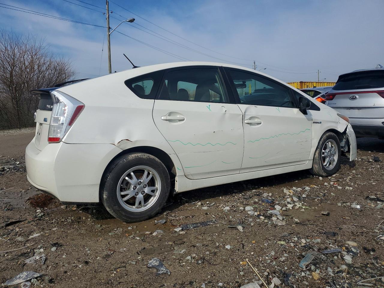 2010 TOYOTA PRIUS II photo 3