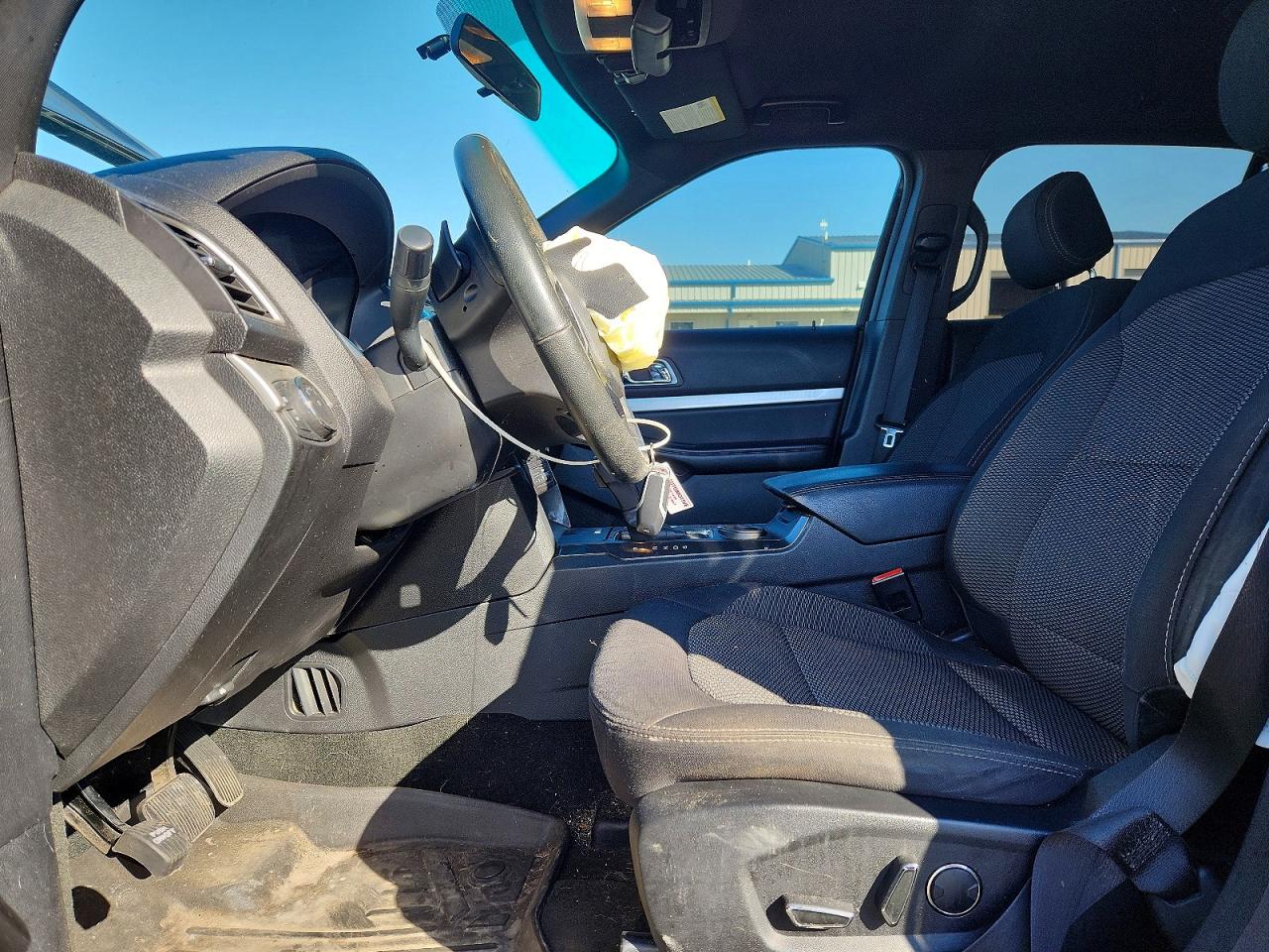 2017 FORD EXPLORER photo 7