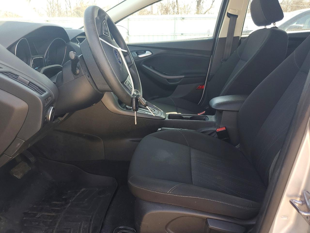 2017 FORD FOCUS SEL photo 7