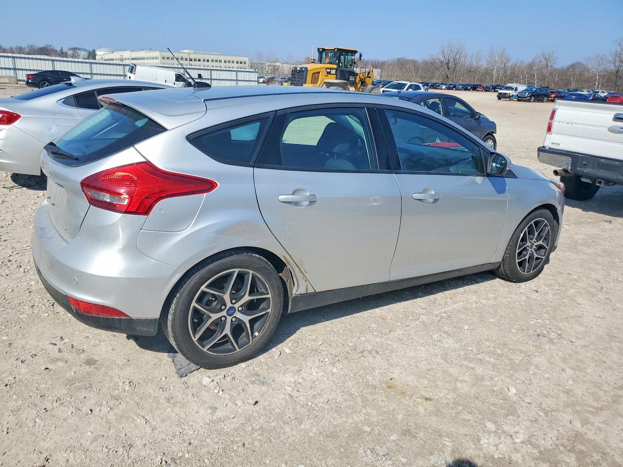 2017 FORD FOCUS SEL photo 3