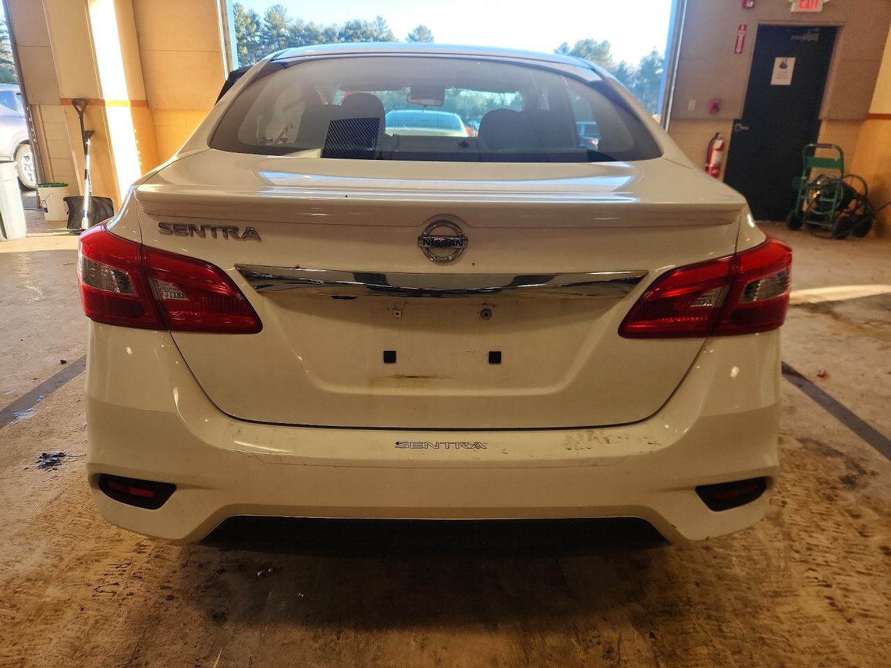 2019 NISSAN SENTRA S photo 6