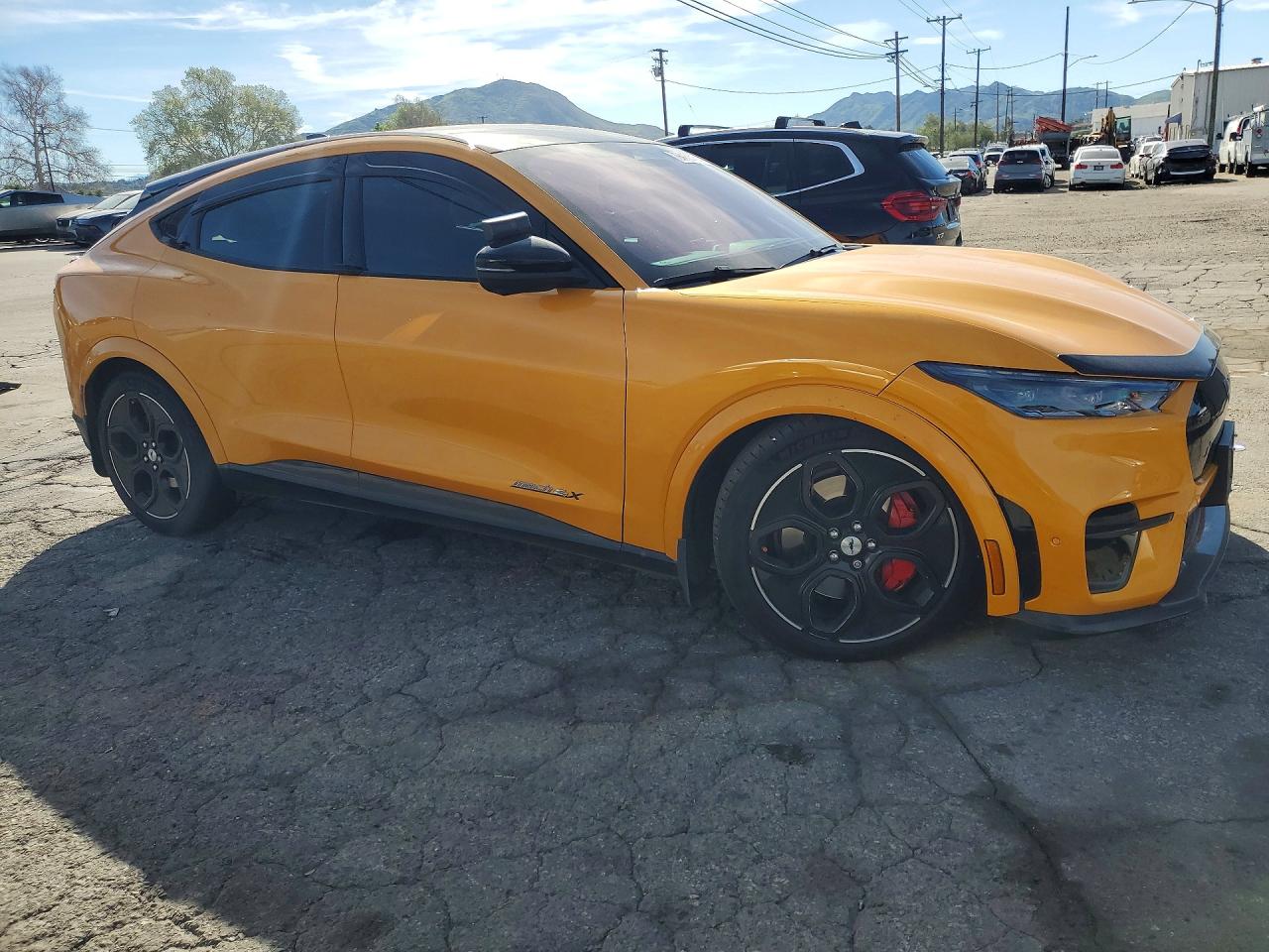 2022 FORD MUSTANG MACH-E GT photo 13