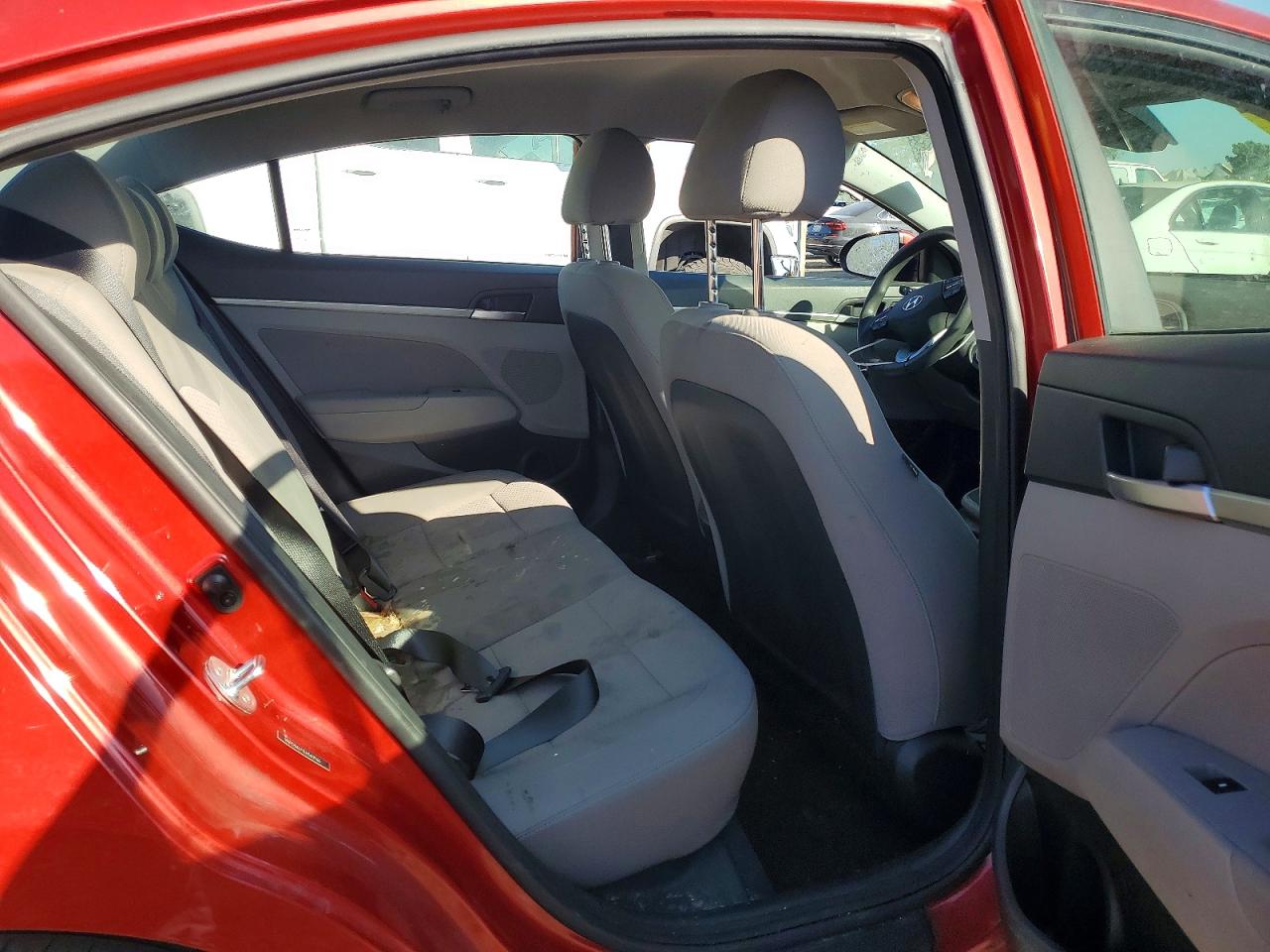 2020 HYUNDAI ELANTRA photo 10