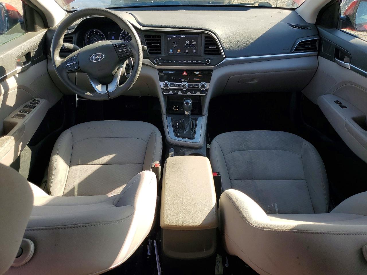 2020 HYUNDAI ELANTRA photo 8