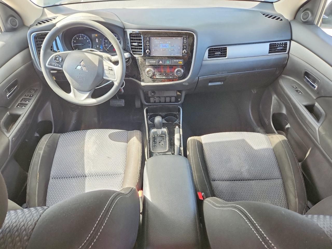 2018 MITSUBISHI OUTLANDER ES photo 8