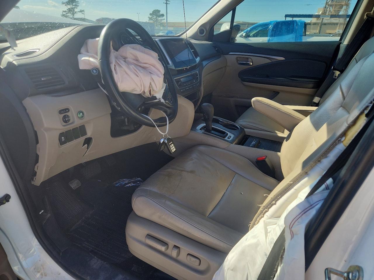 2016 HONDA PILOT EXL photo 19
