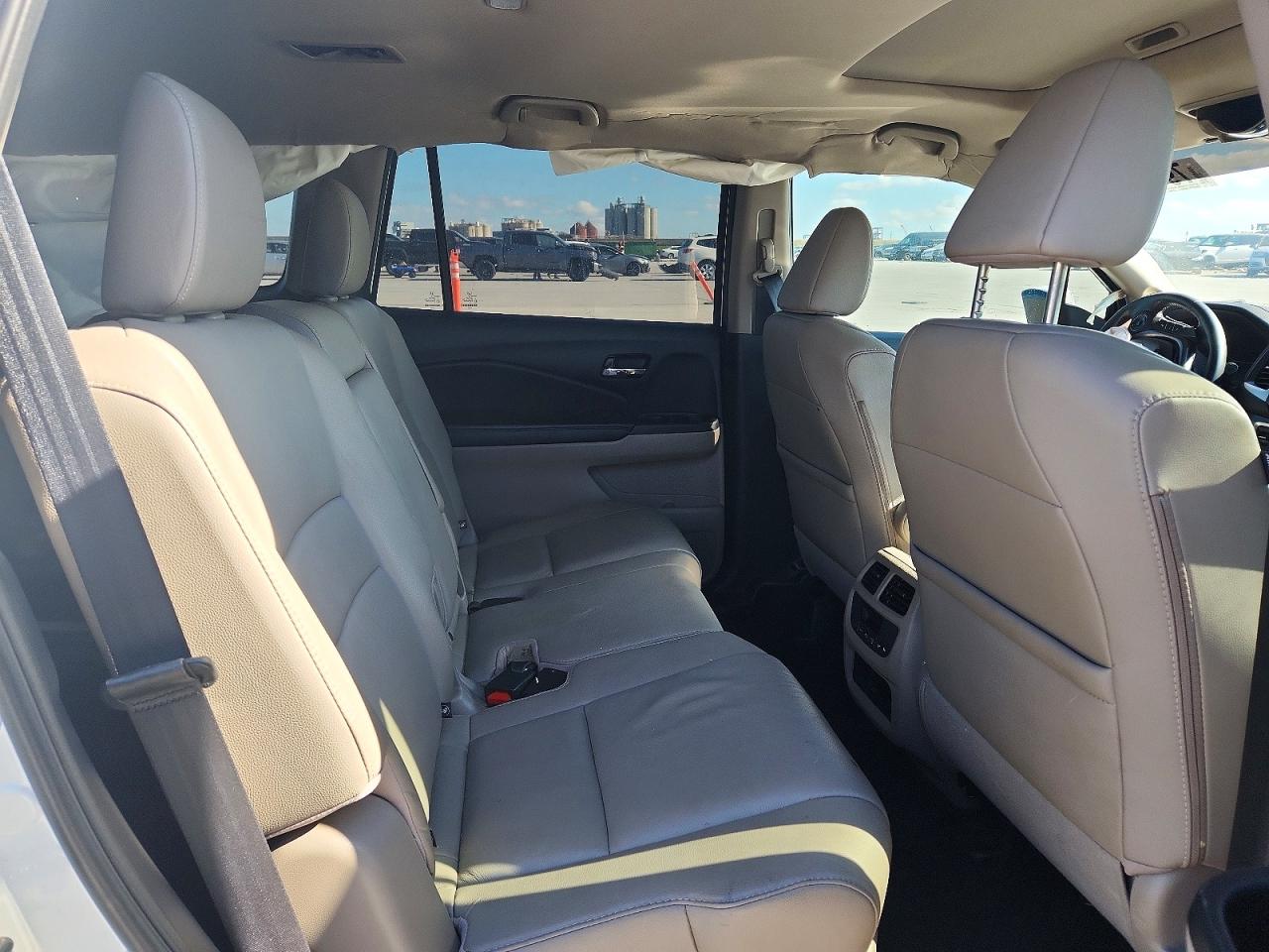 2016 HONDA PILOT EXL photo 31