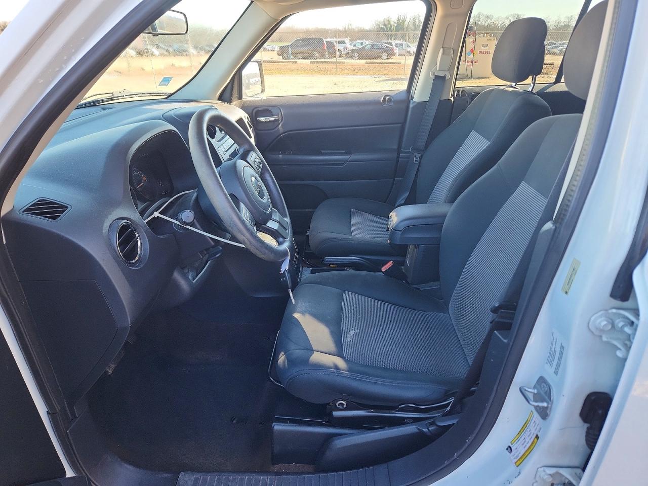 2014 JEEP PATRIOT SPORT photo 13