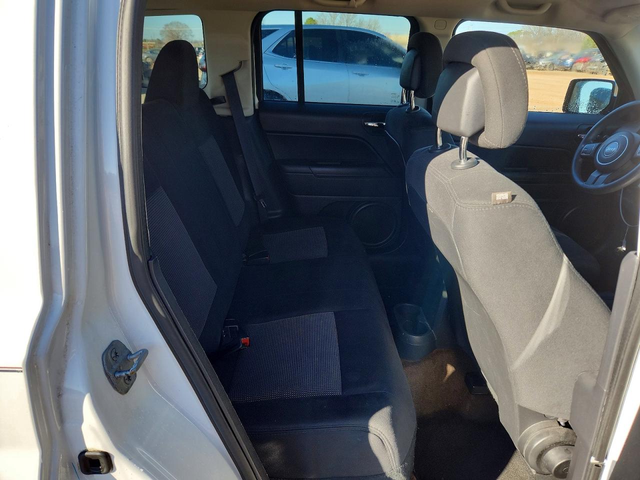 2014 JEEP PATRIOT SPORT photo 21